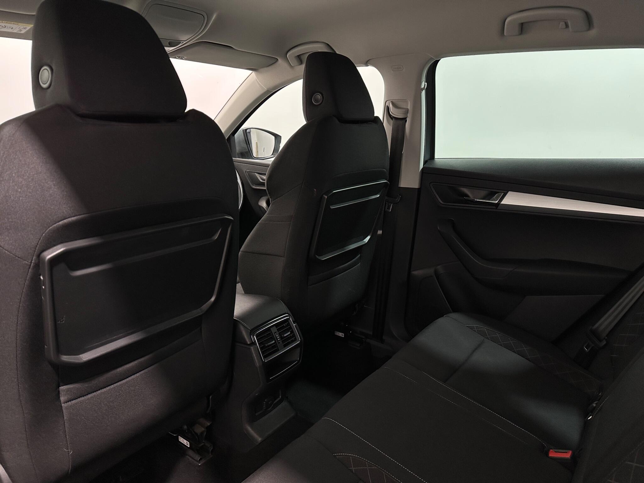 Skoda Karoq view 37