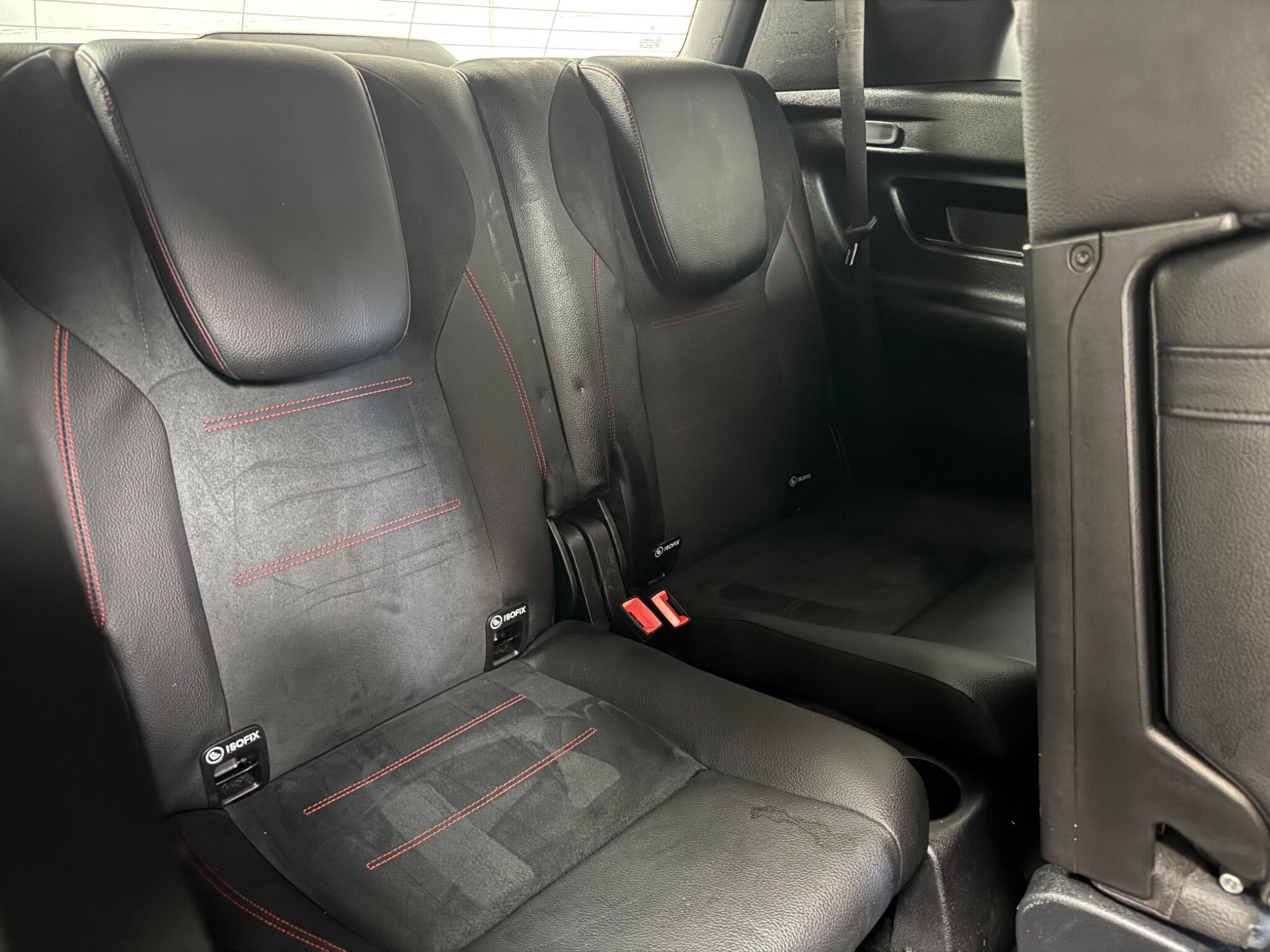 Mercedes-Benz GLB view 56
