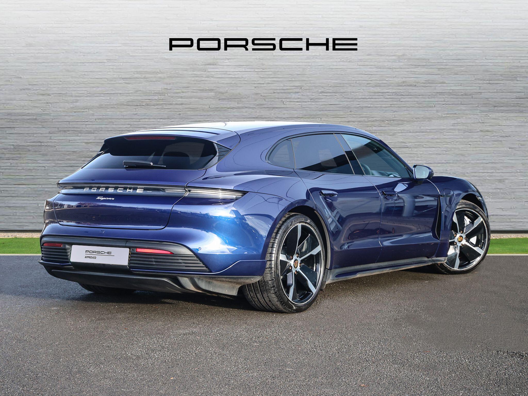 Porsche Taycan view 33