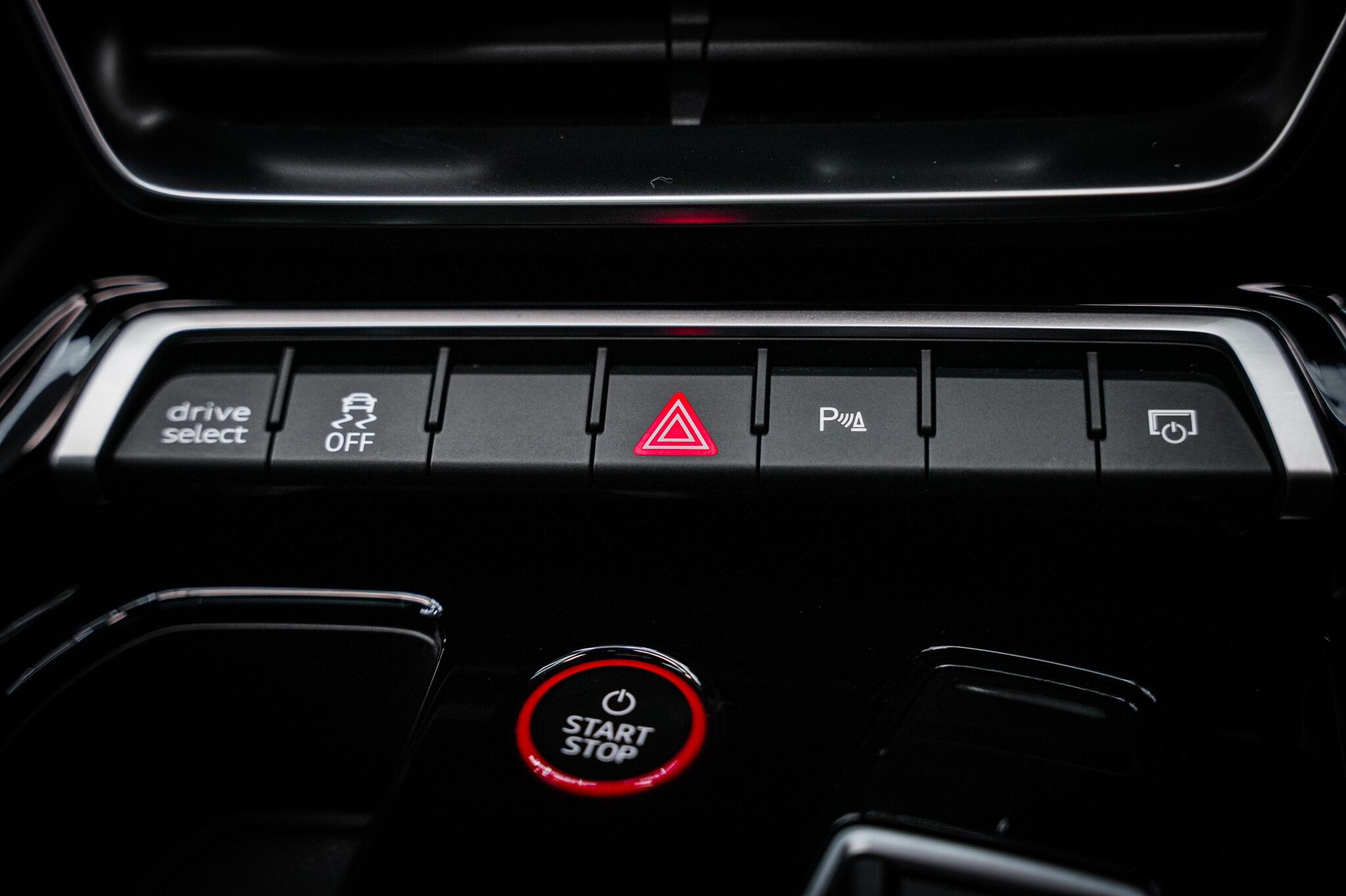 Audi e-tron GT view 44