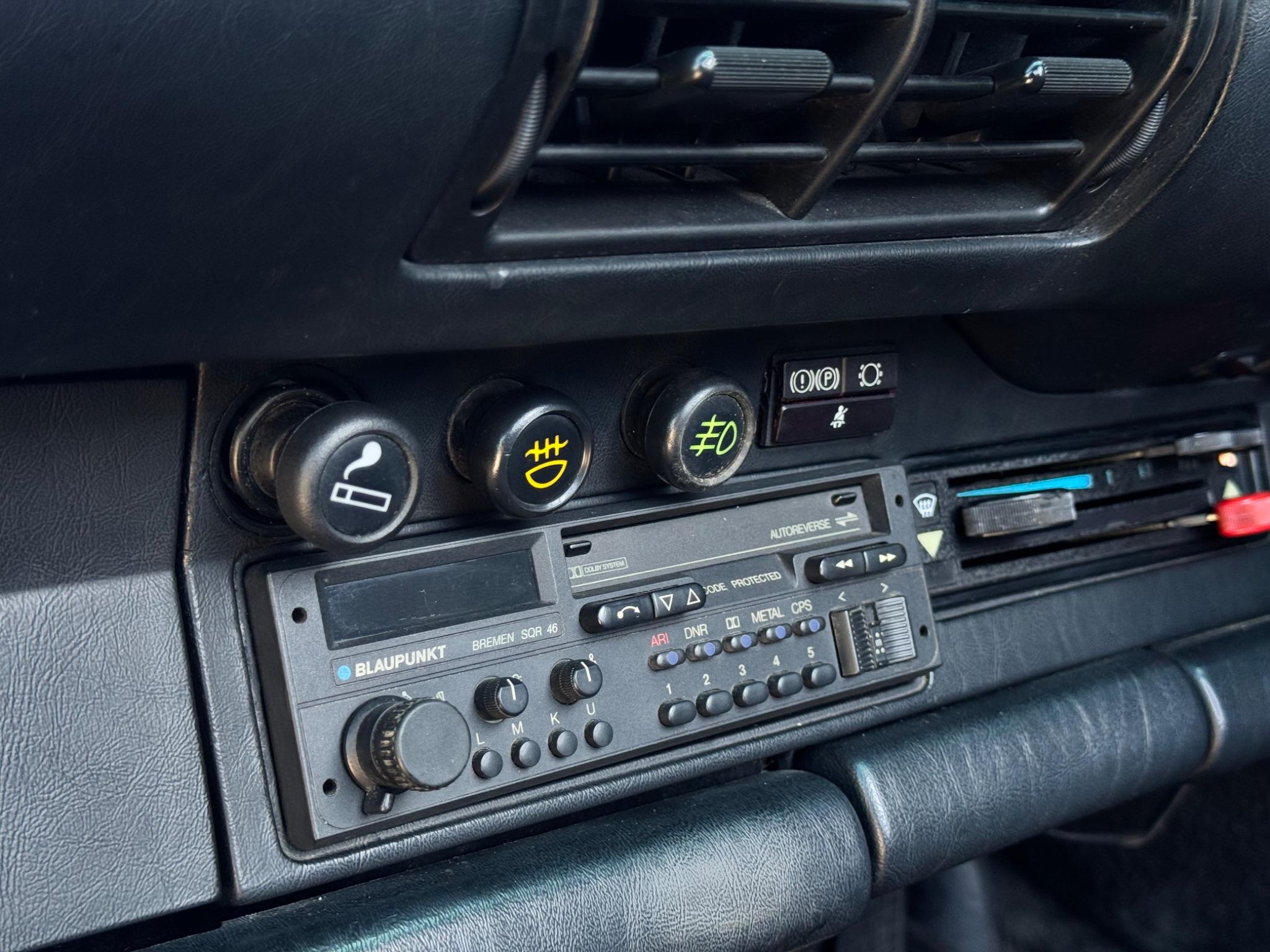 Porsche 911 view 37