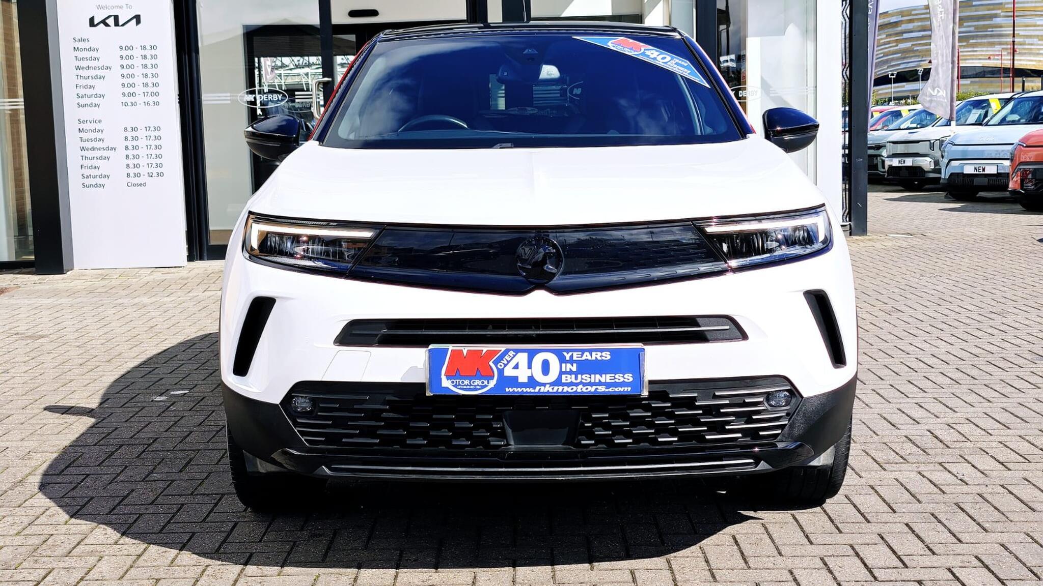 Vauxhall Mokka Electric view 3