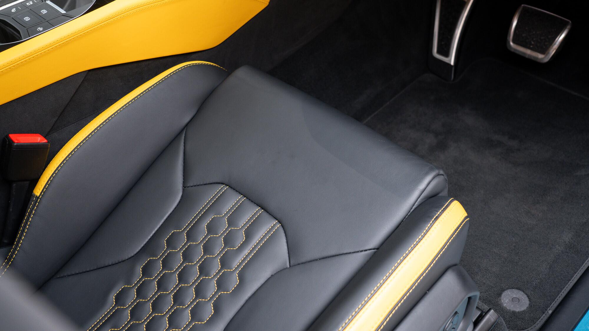 Lamborghini Urus view 41