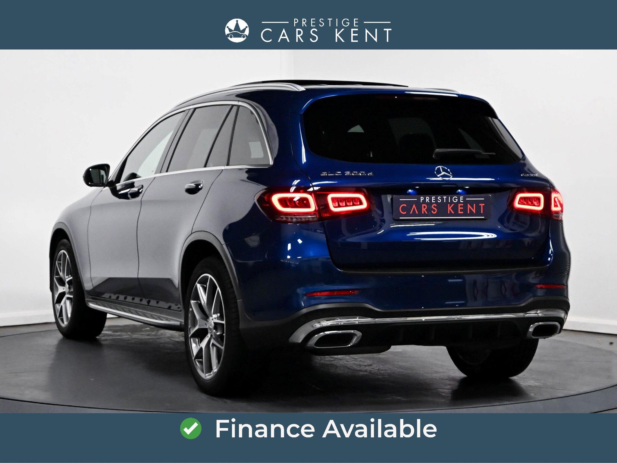 Mercedes-Benz GLC view 3