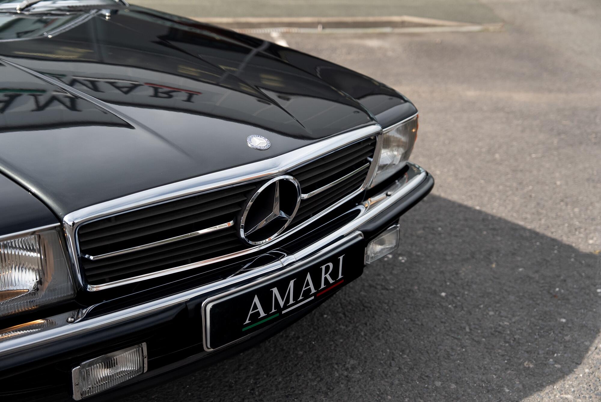 Mercedes-Benz 500 SL view 58