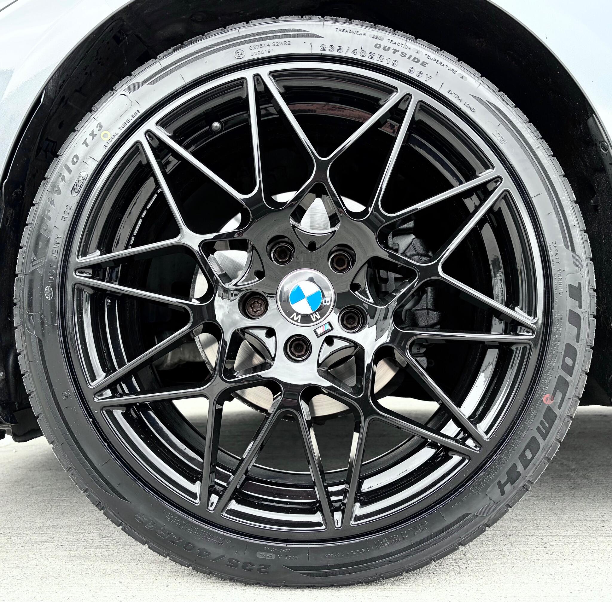 BMW 3 Series view 2