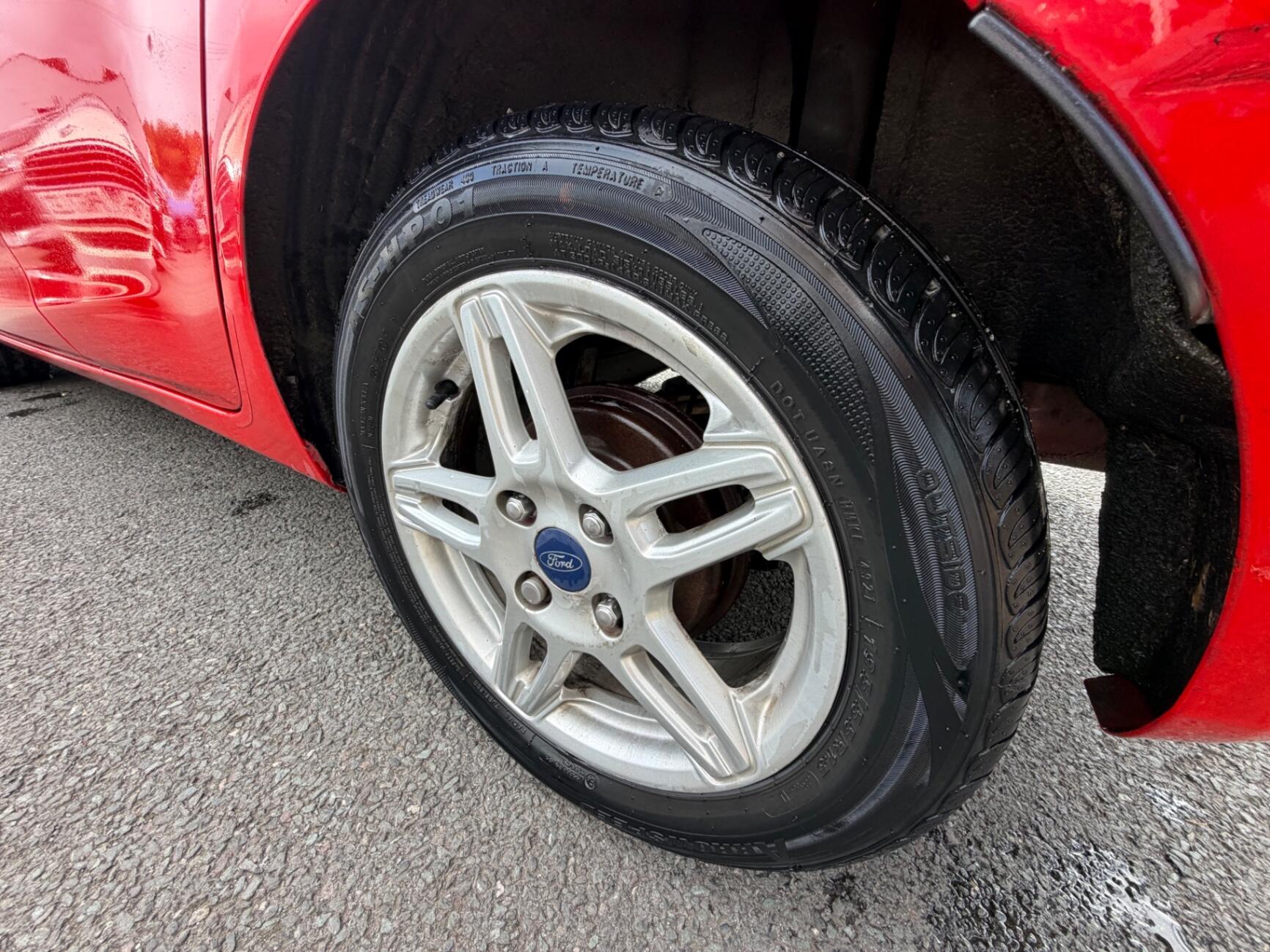 Ford Fiesta view 11