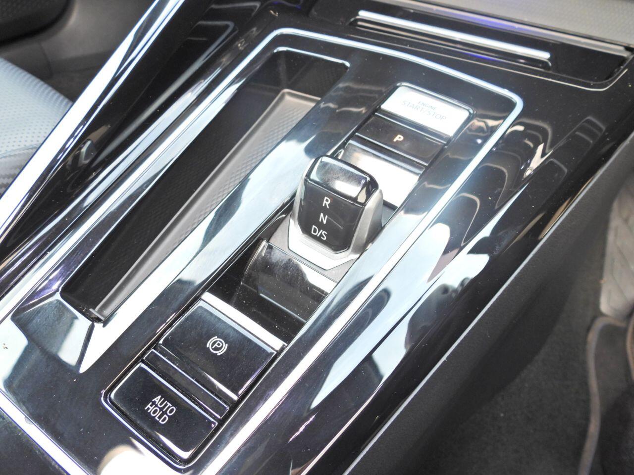 Volkswagen Golf view 45