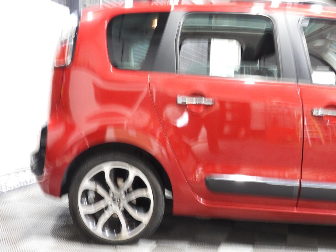 Citroen C3 Picasso view 28