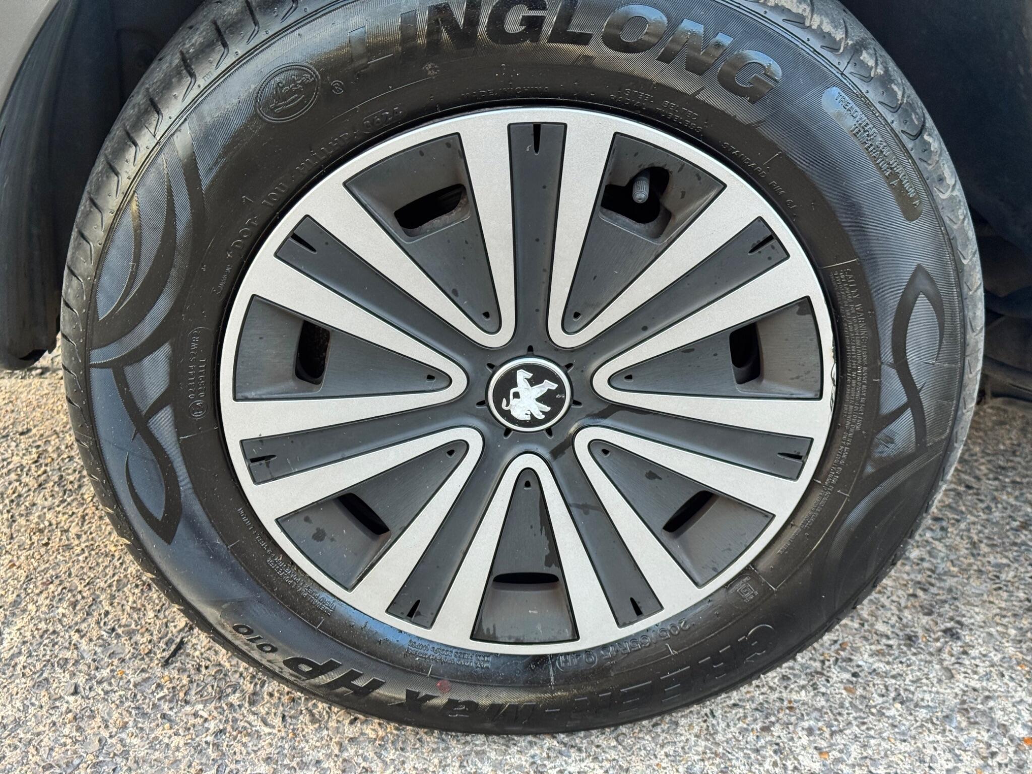 Peugeot Partner Tepee view 36