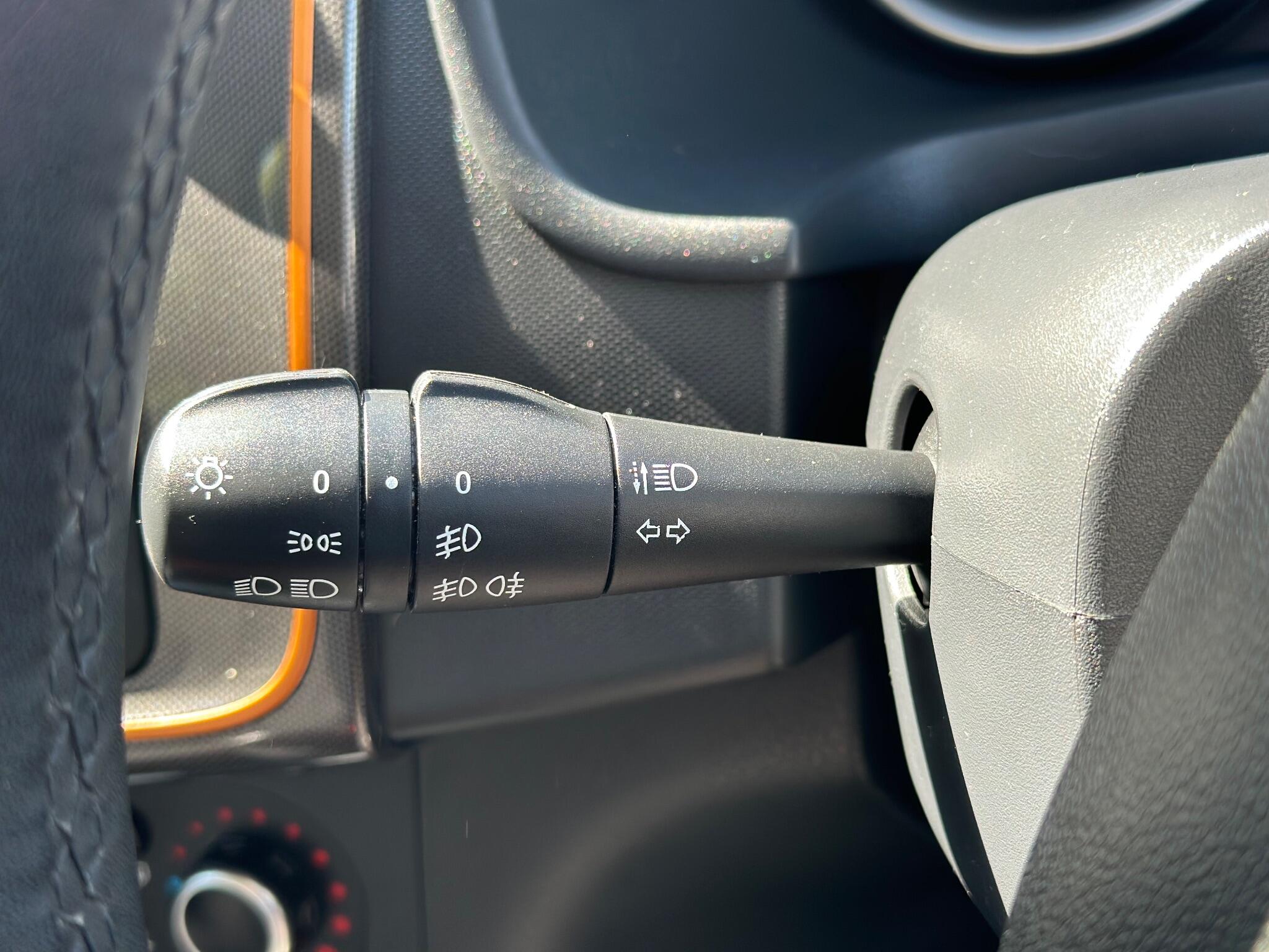 Dacia Sandero view 35