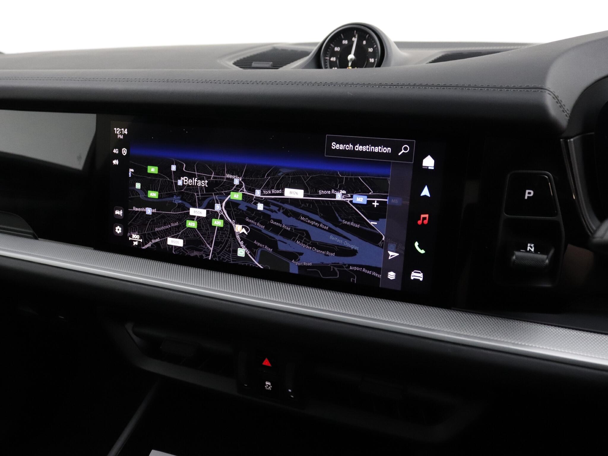 Porsche Cayenne view 31