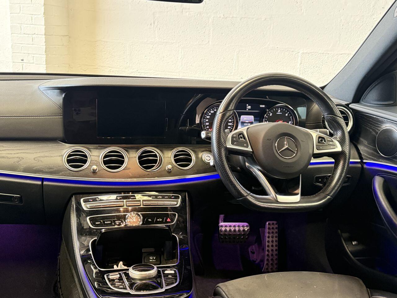 Mercedes-Benz E Class view 33