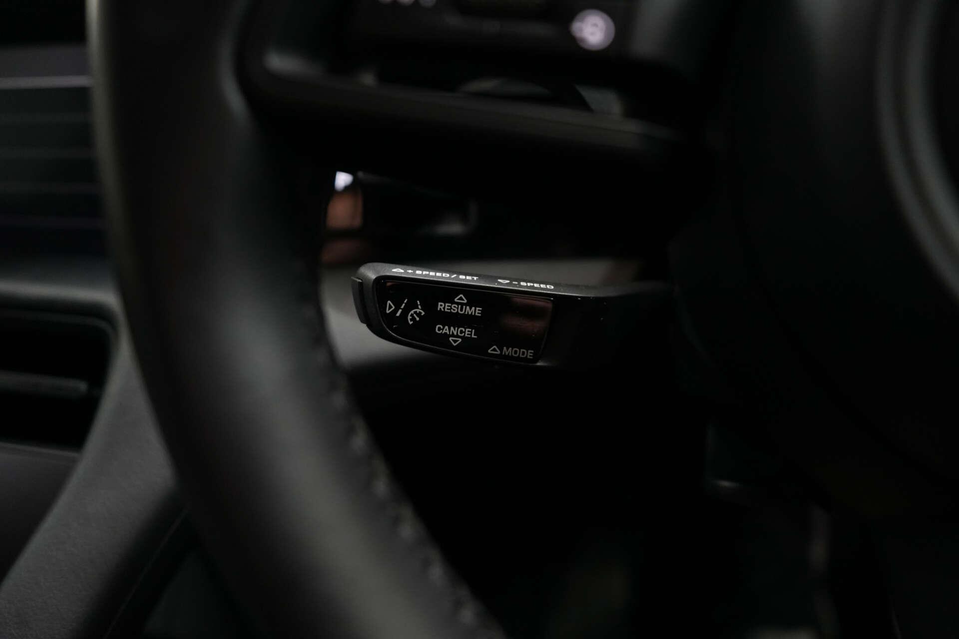 Porsche Taycan view 38