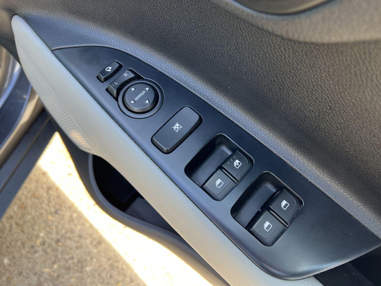 Kia Stonic view 57