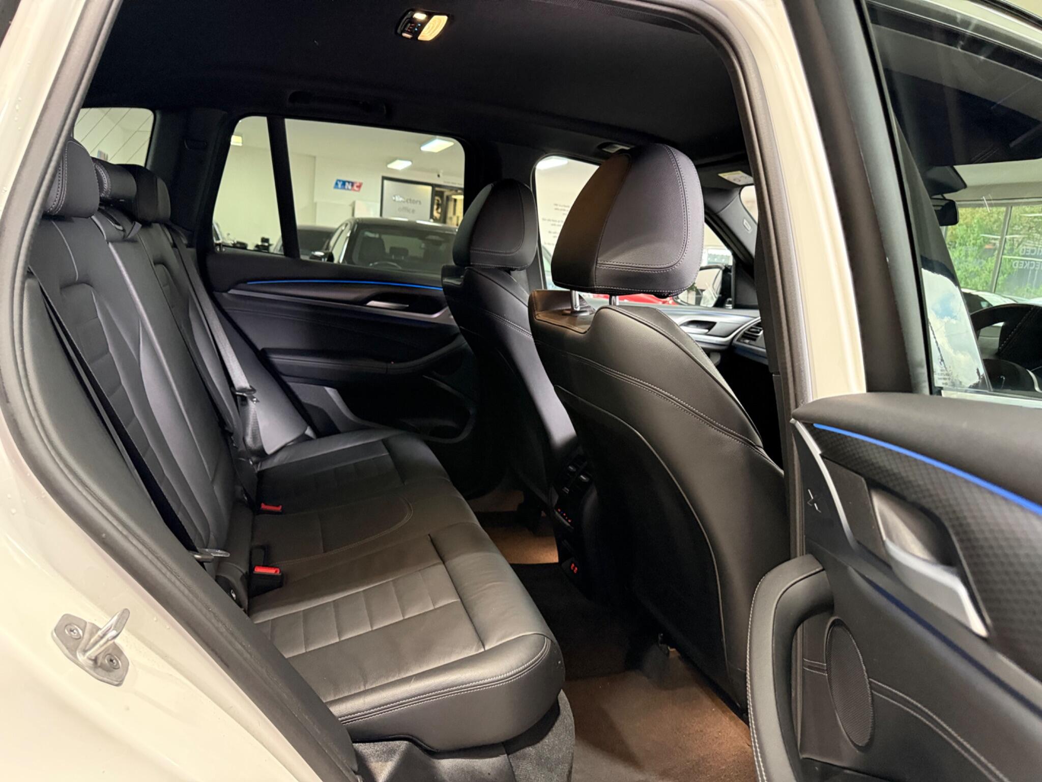 BMW X3 view 30