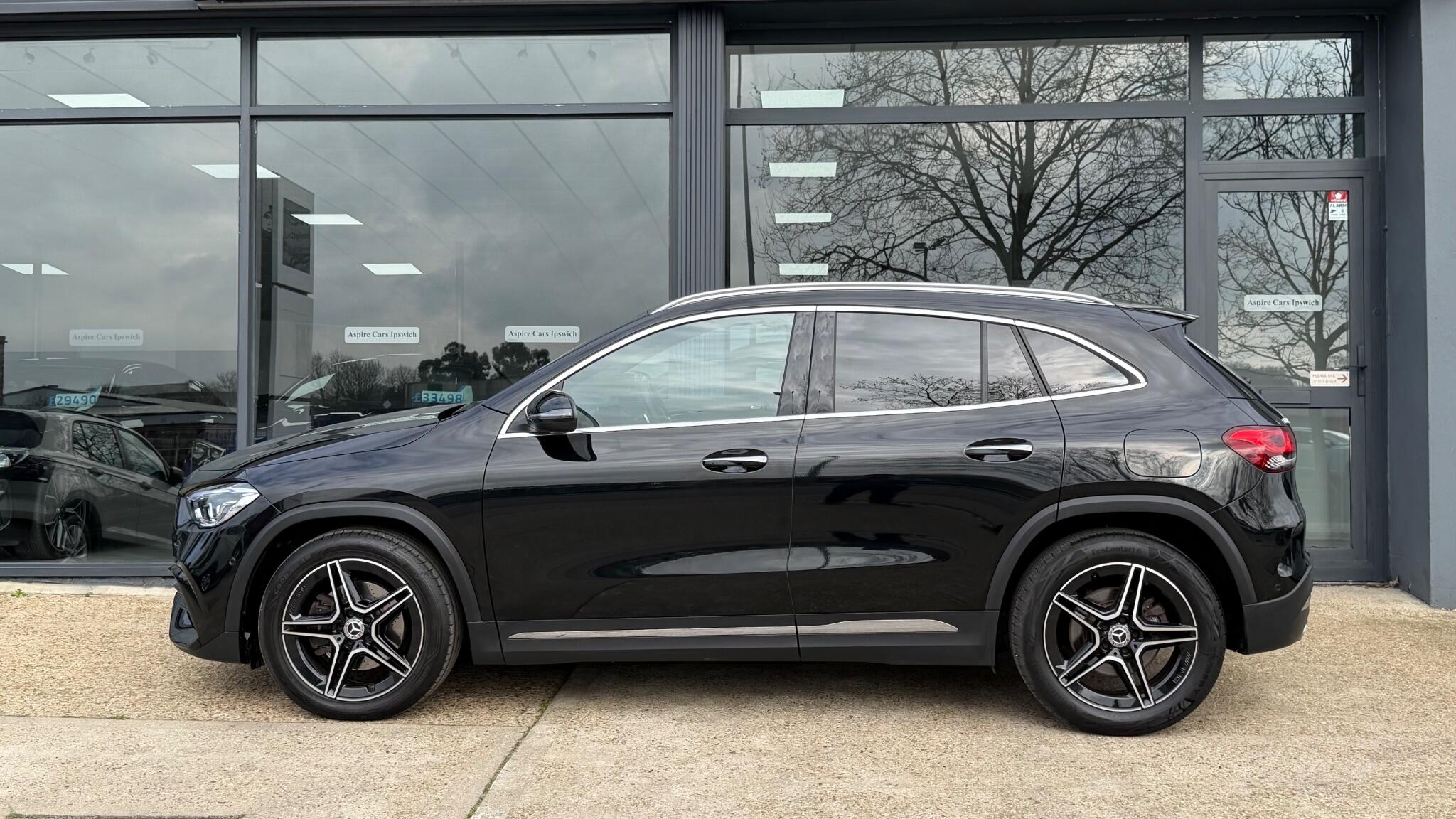 Mercedes-Benz Gla view 5