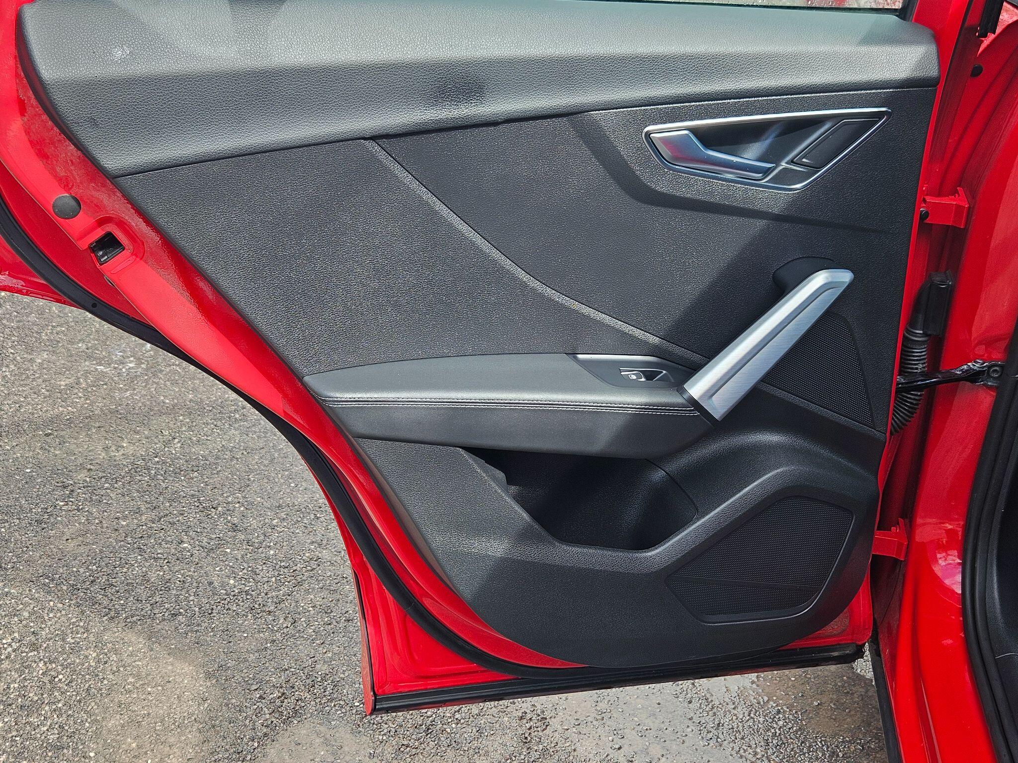 2019 Audi SQ2 image 53