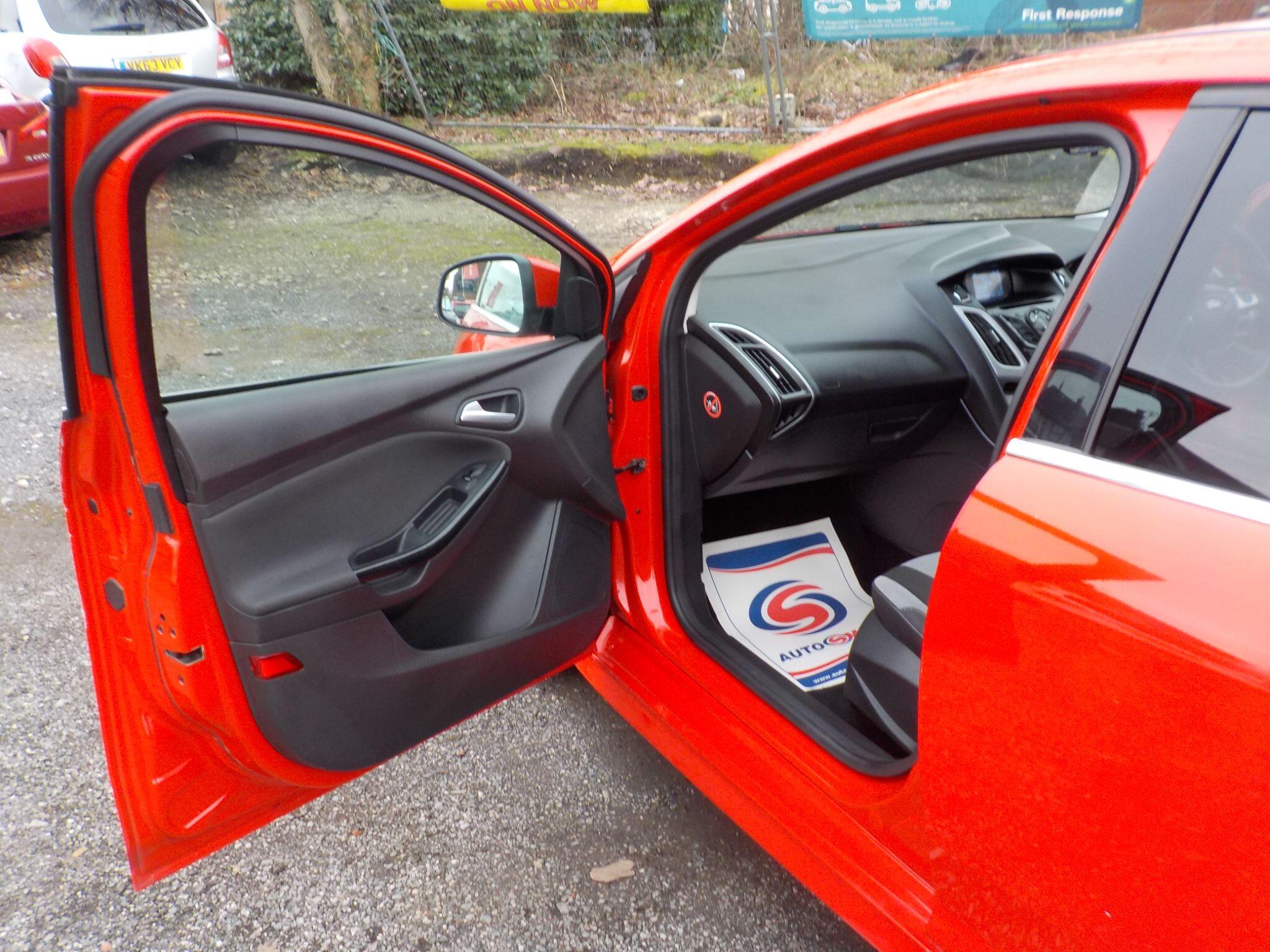 Ford Focus 1.6 TDCi Zetec S Euro 5 (s/s) 5dr