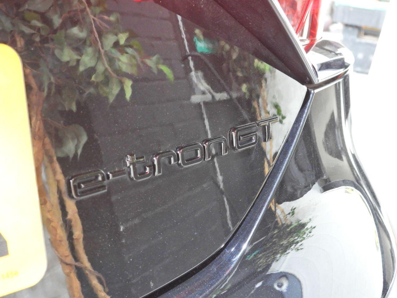 Audi E-Tron GT view 33
