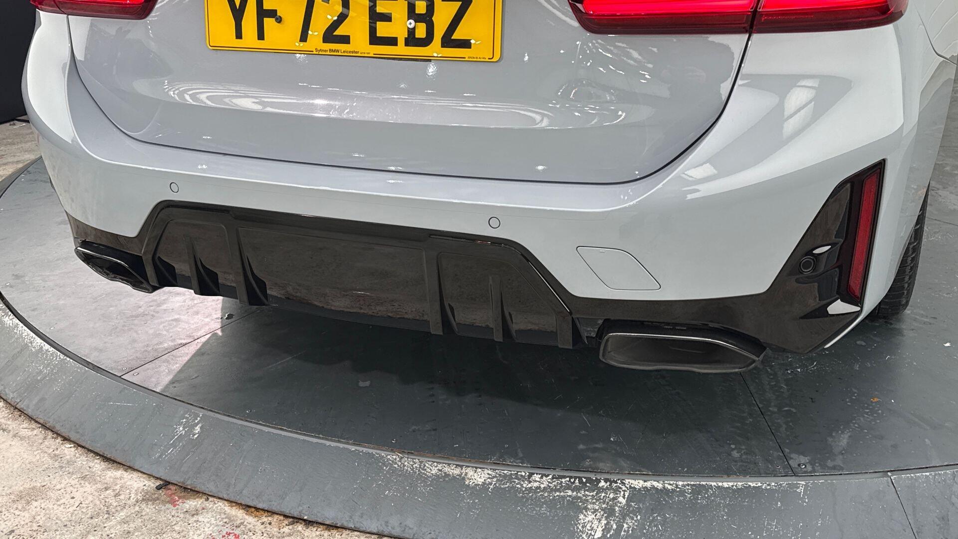 BMW 3 Series view 28