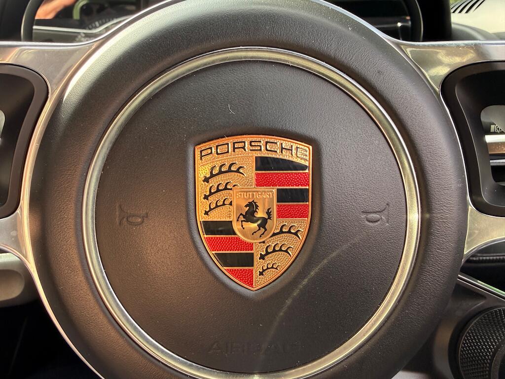 Porsche Cayman view 67