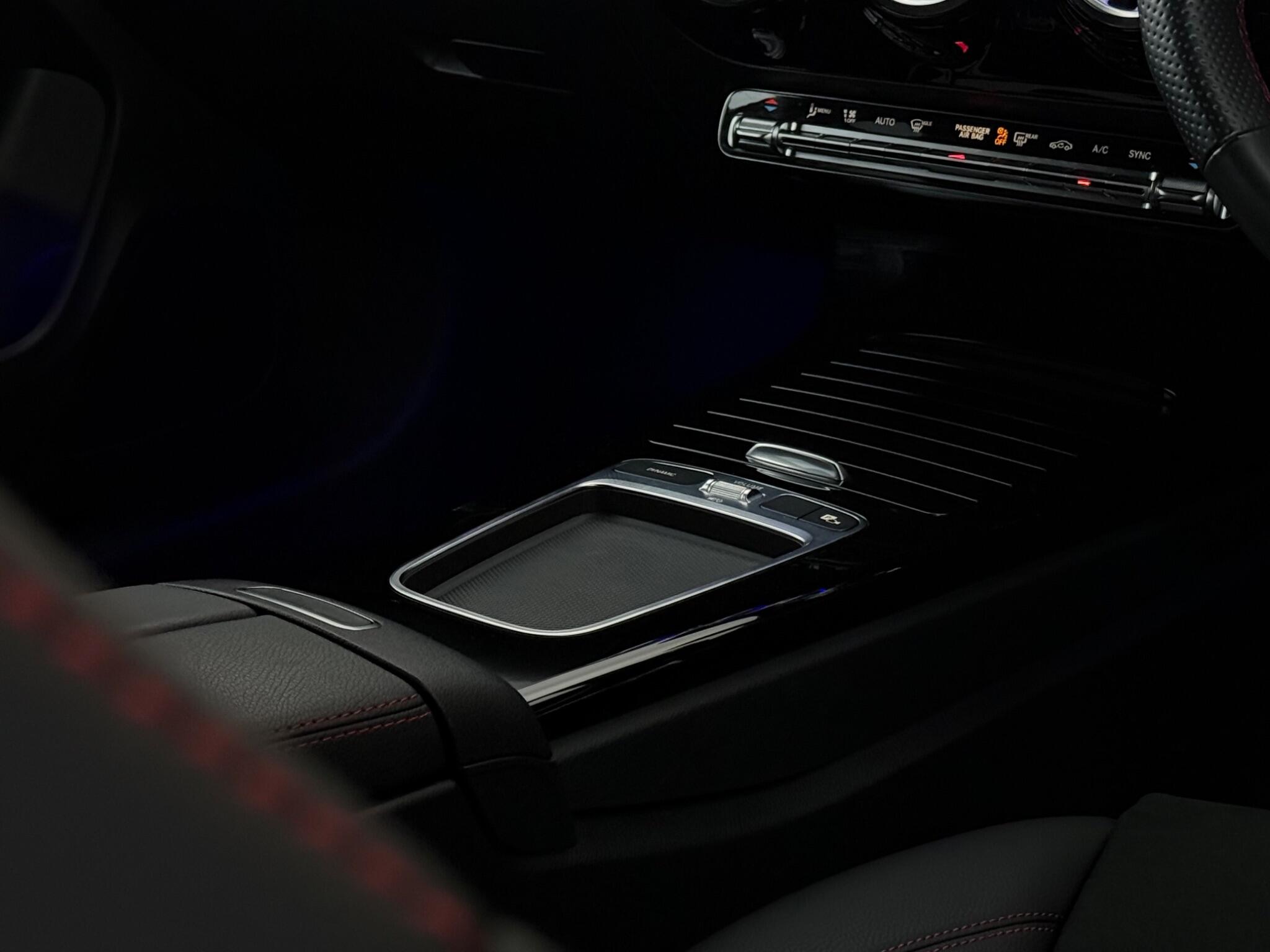 Mercedes-Benz Cla view 23