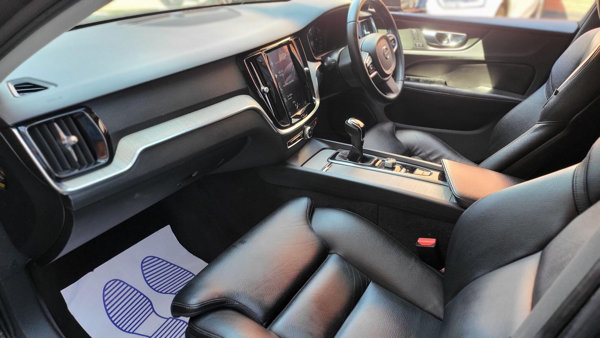 Volvo V60 view 24