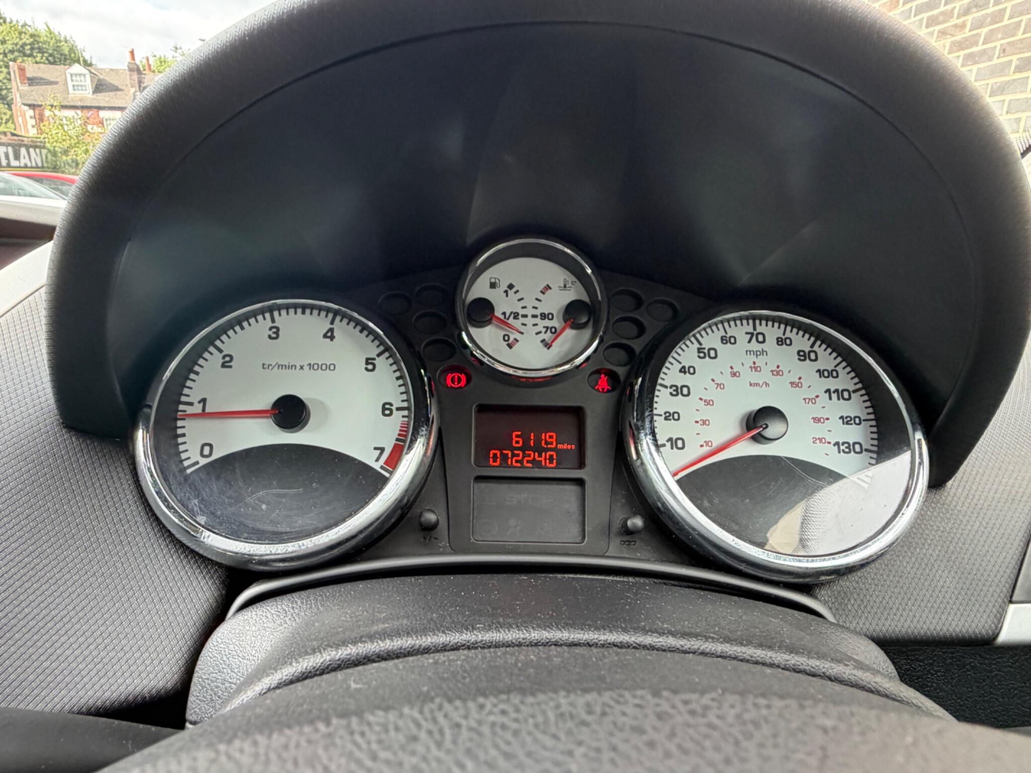 Peugeot 207 view 31