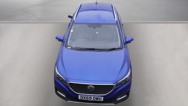 MG ZS view 3