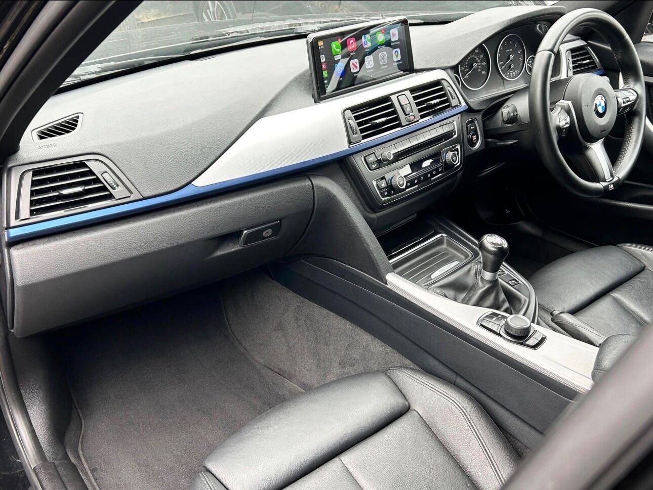 BMW 3 Series view 22