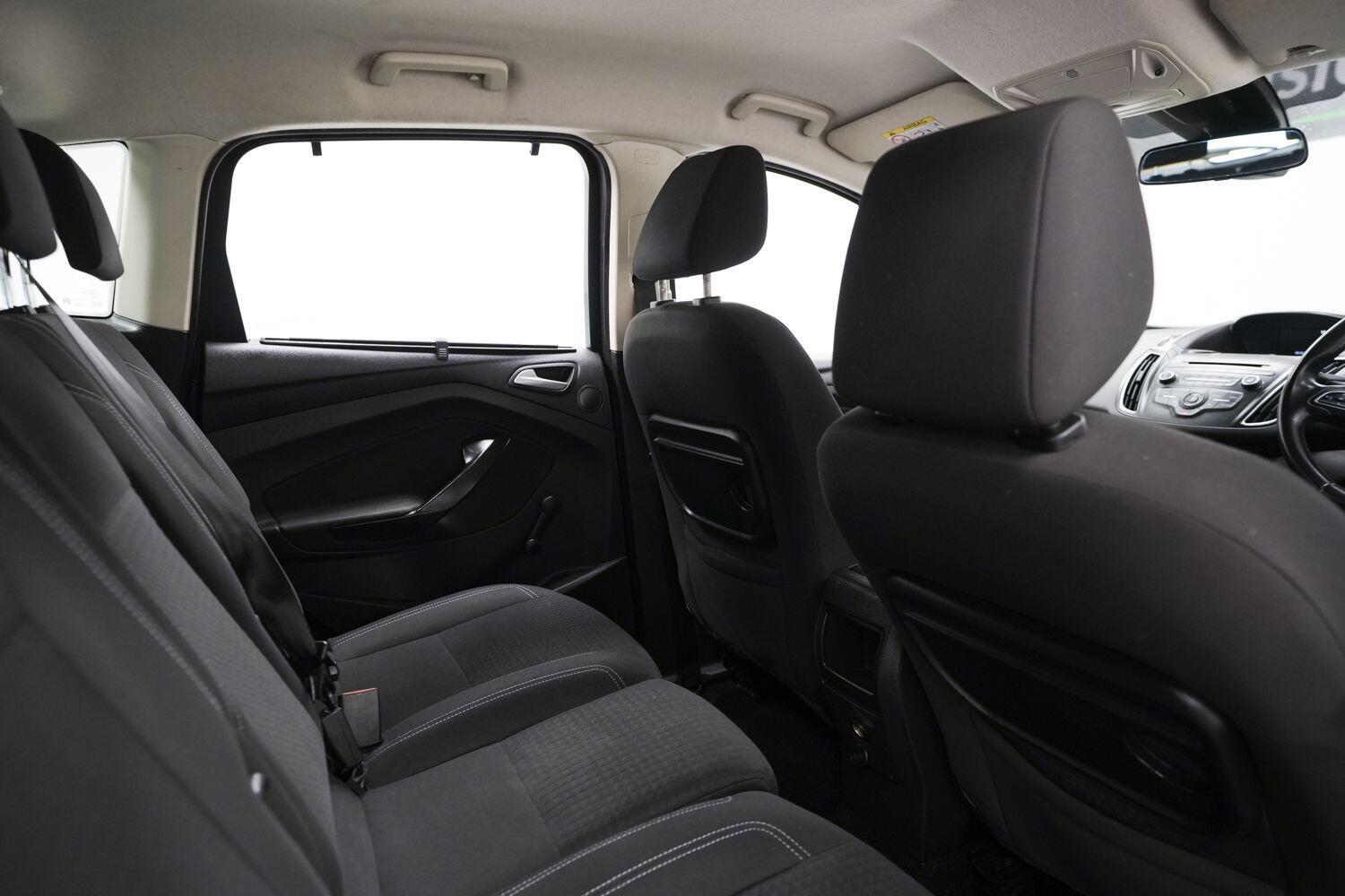 Ford C-Max view 15