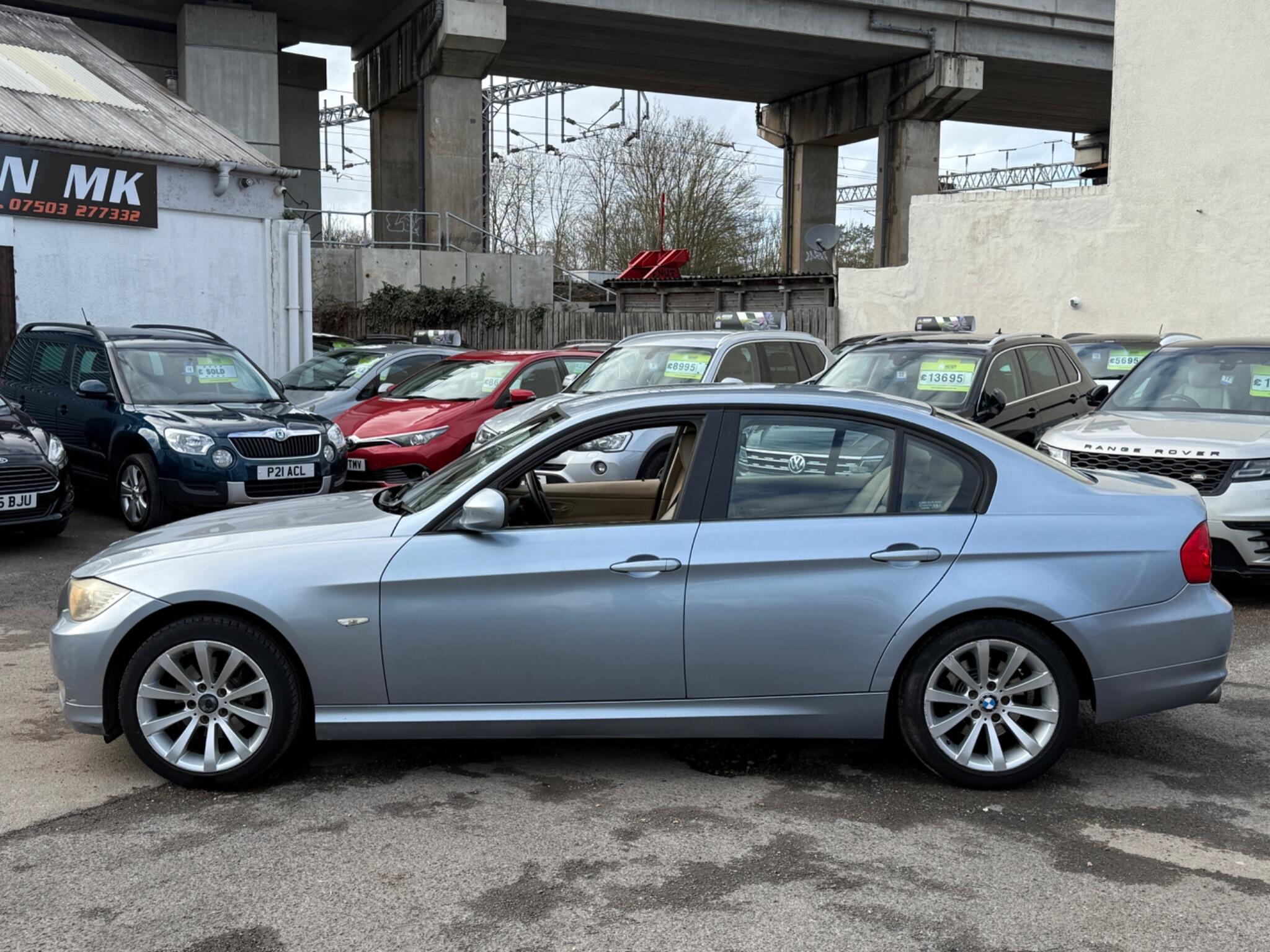 BMW 3 Series - Image 9