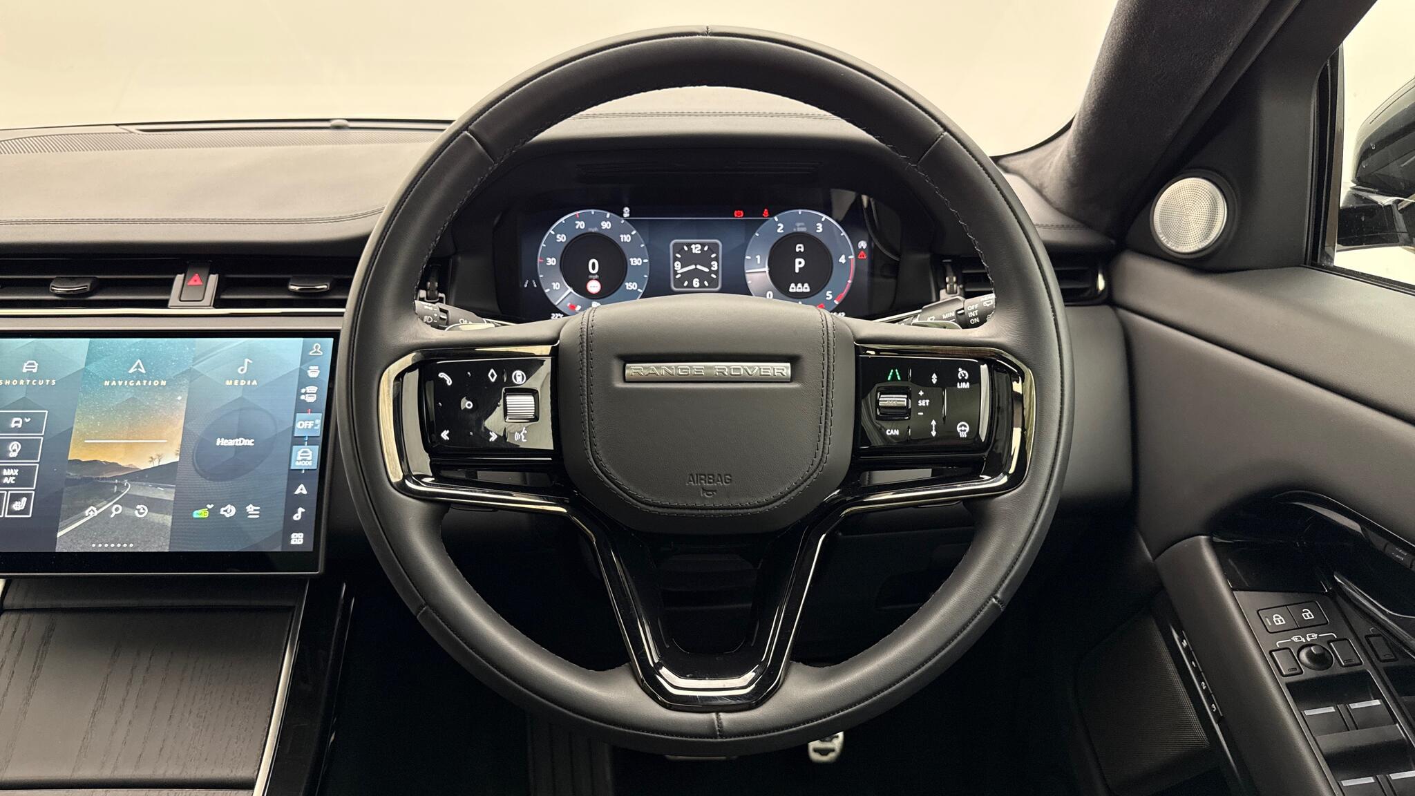 Land Rover Range Rover Evoque view 15