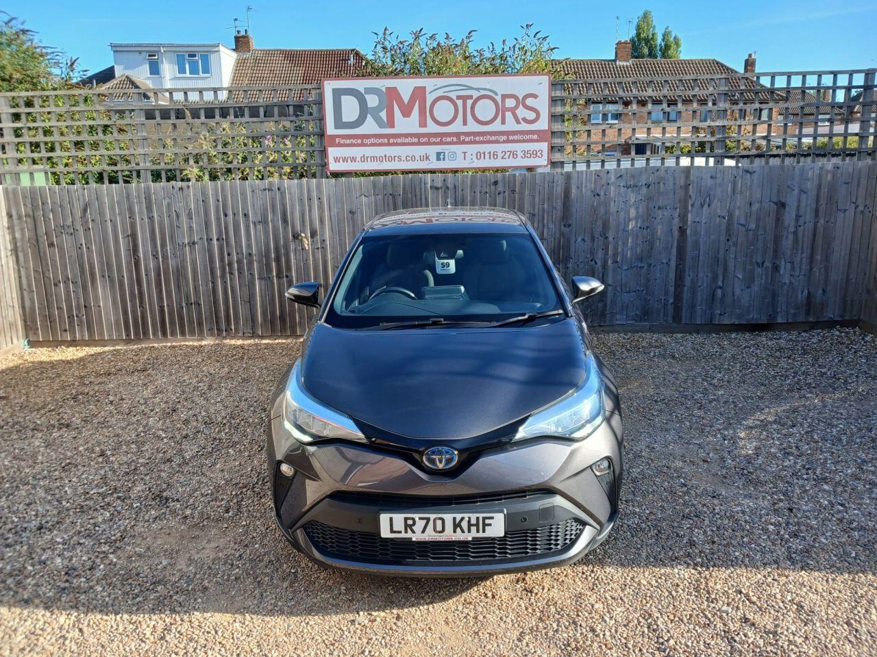 Toyota C-HR view 14