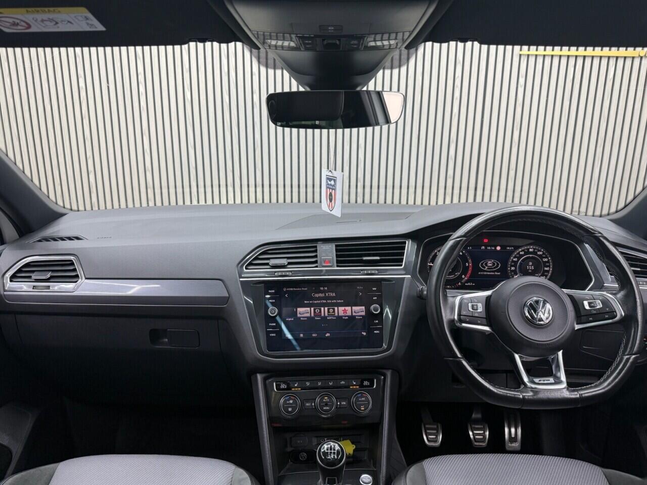 Volkswagen Tiguan view 8