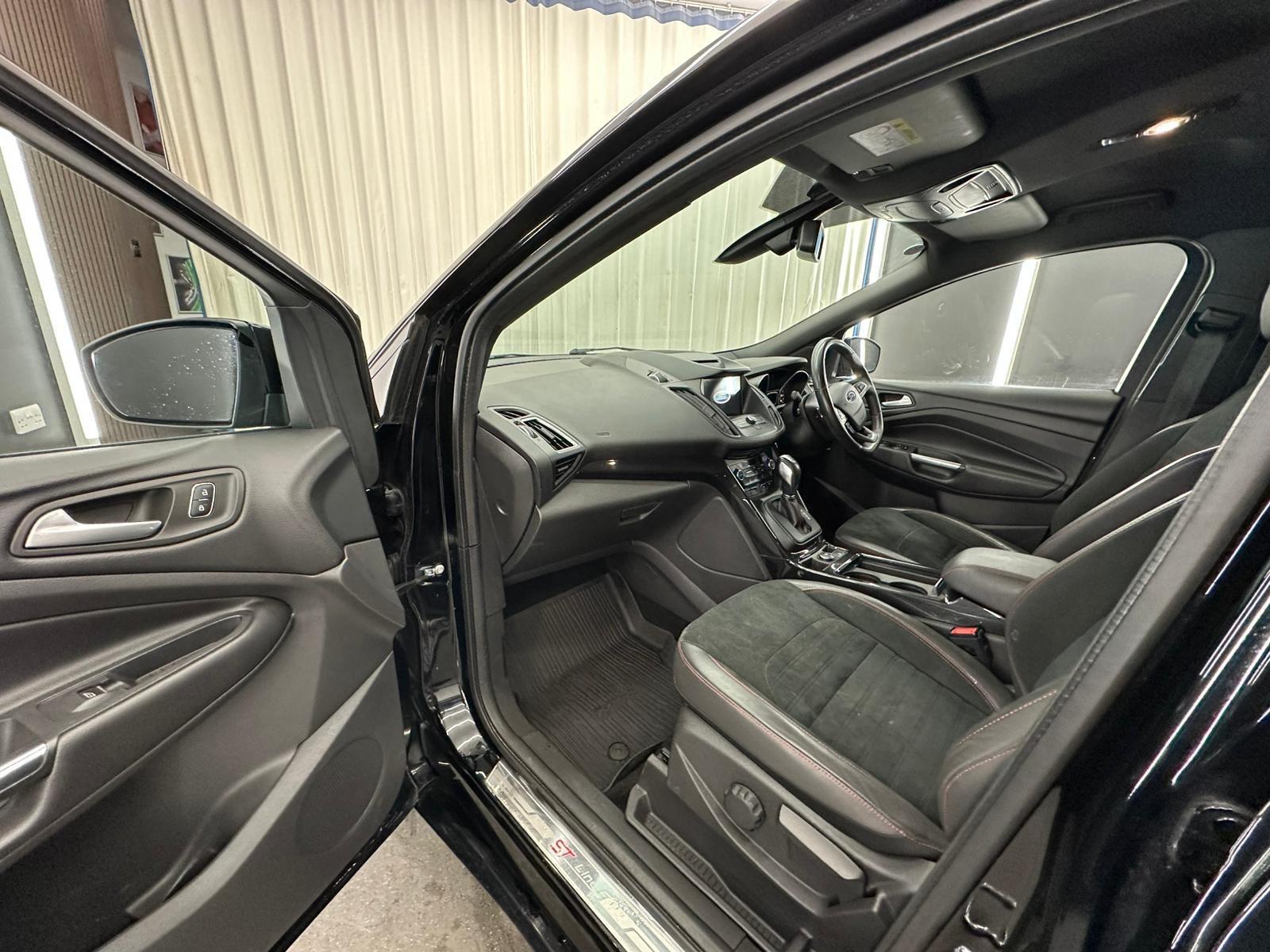 Ford Kuga view 25