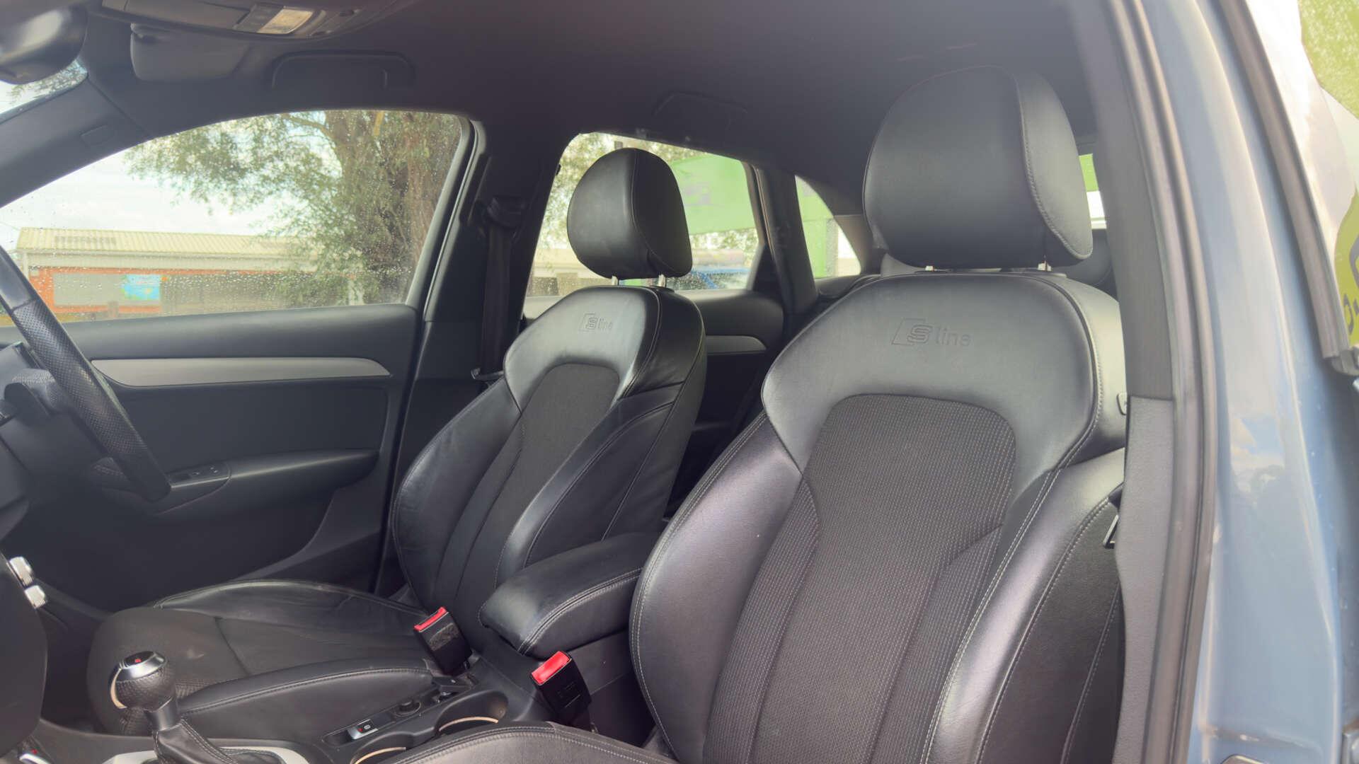Audi Q3 view 13