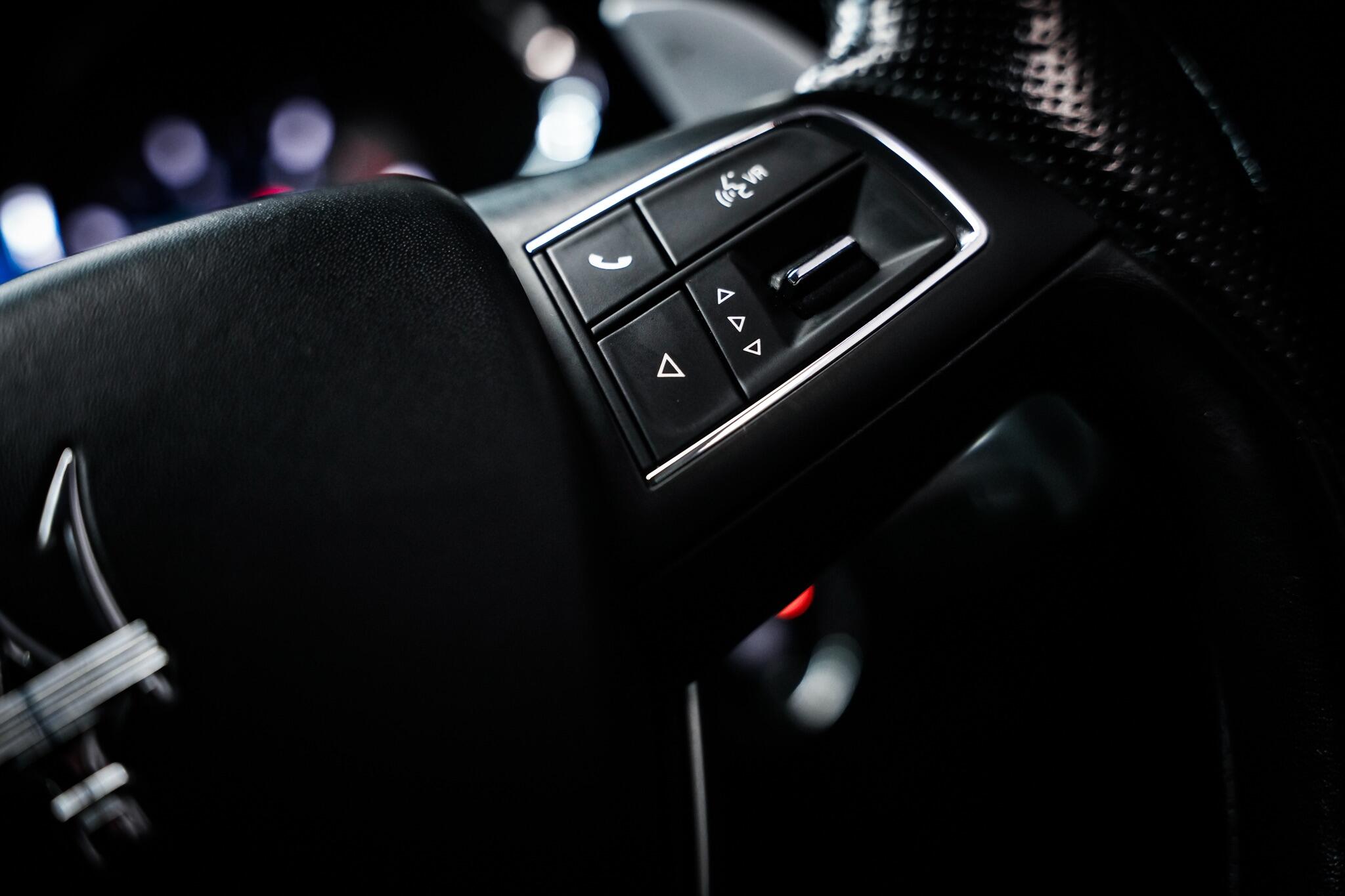 Maserati Quattroporte view 53