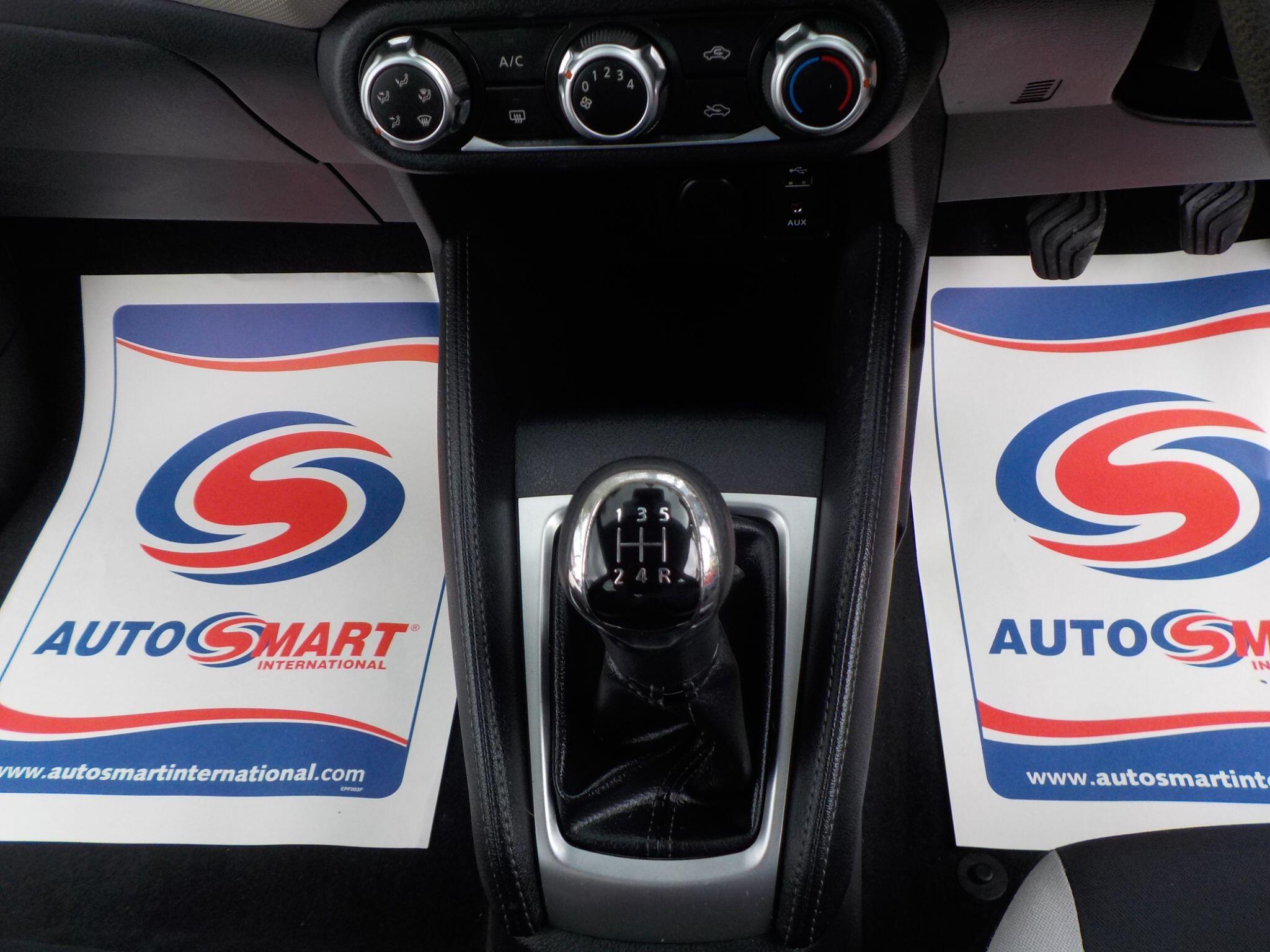 Nissan Micra 1.0 Acenta Euro 6 5dr