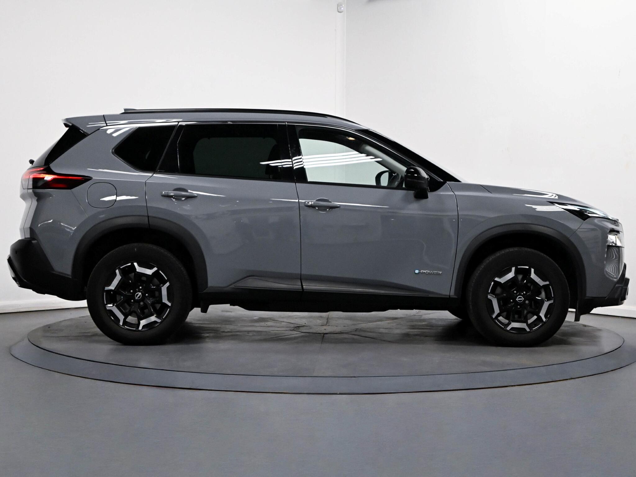 Nissan X-Trail view 9