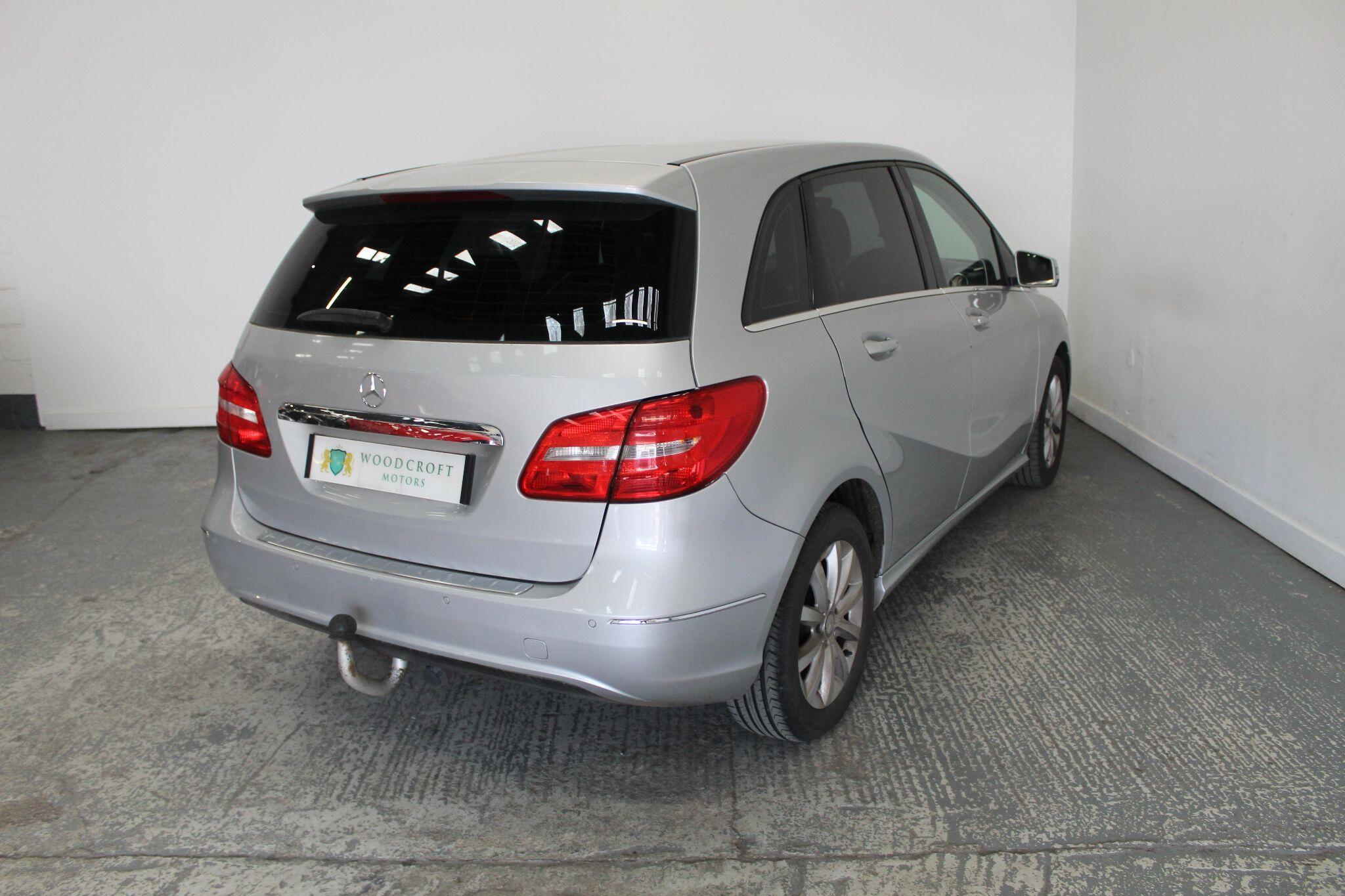 Mercedes-Benz B-Class view 8