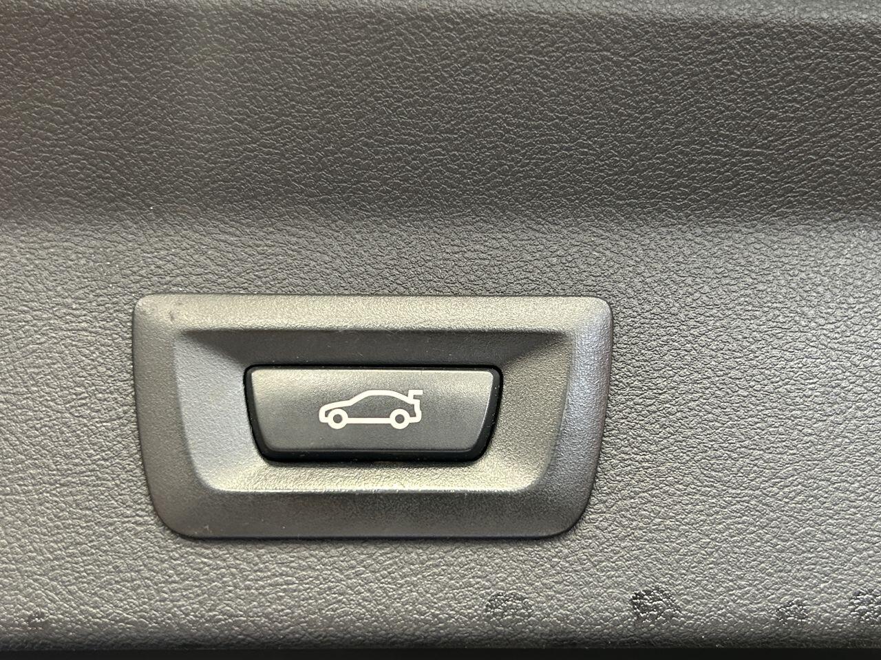 BMW X3 view 18