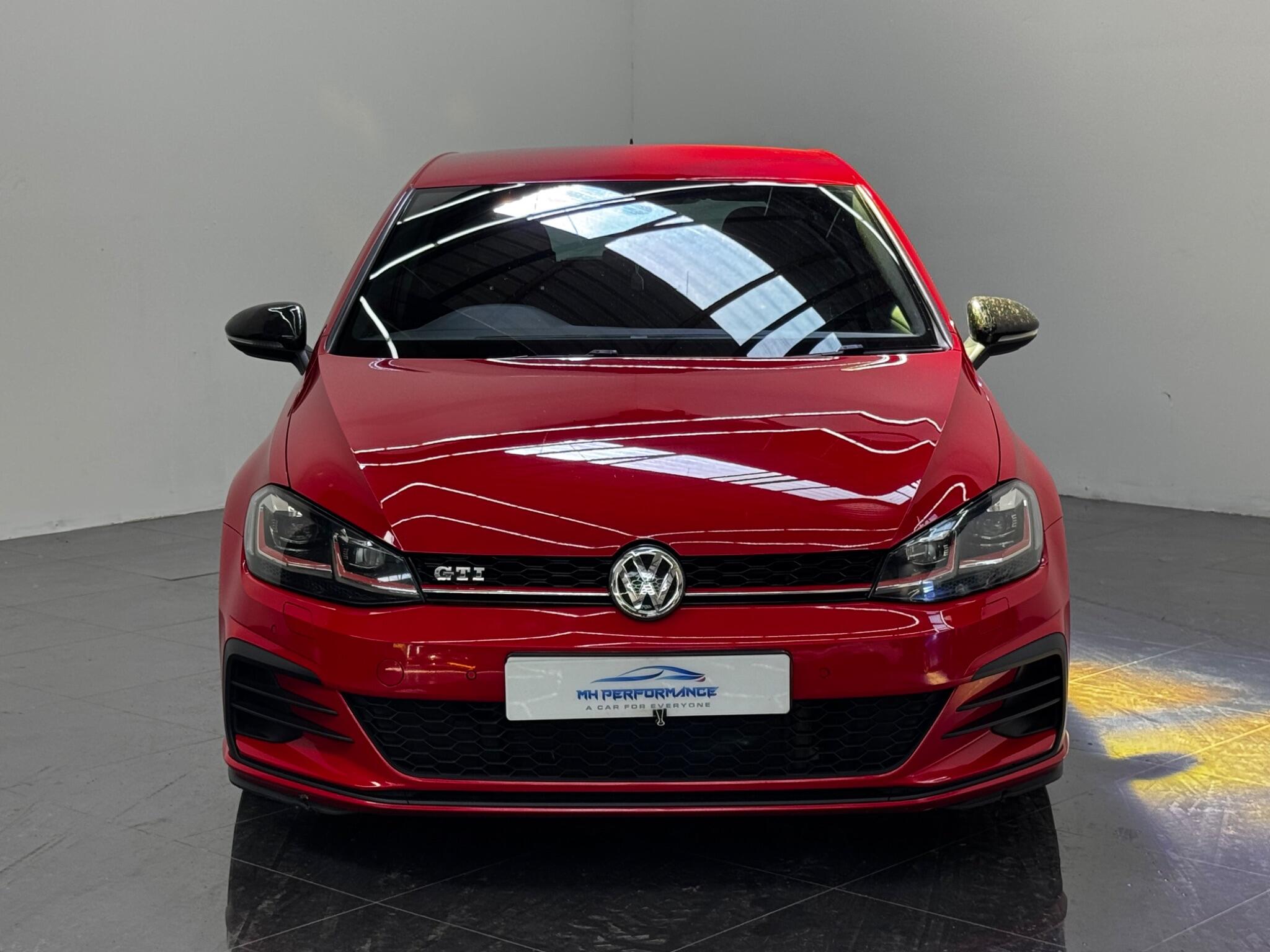 Volkswagen Golf view 2
