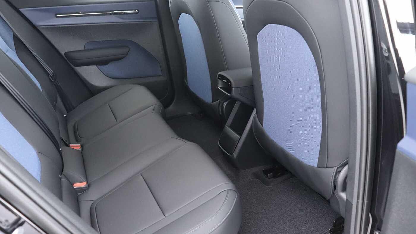 Volvo Ex30 view 33