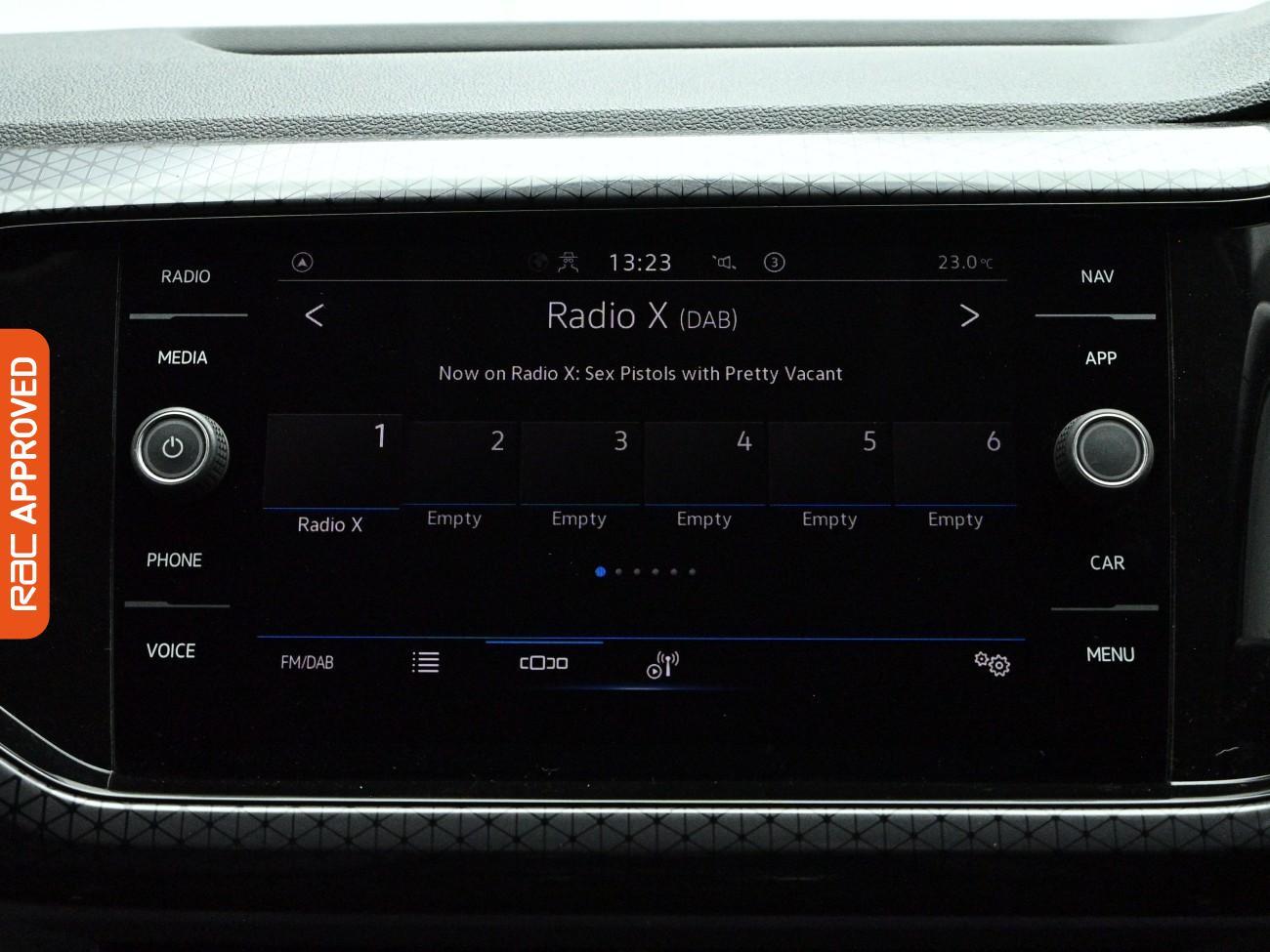 Volkswagen T-Cross view 14