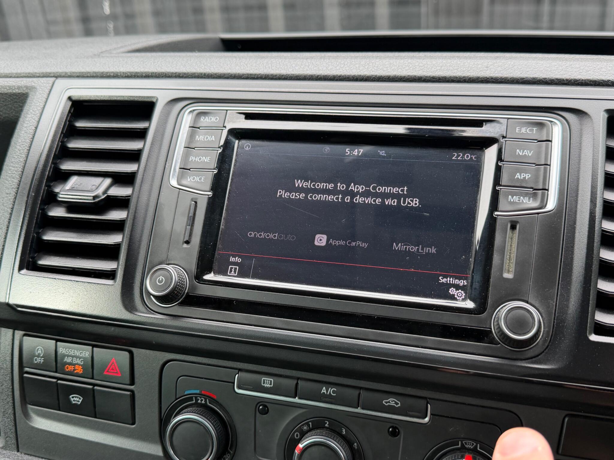 Volkswagen Transporter view 42