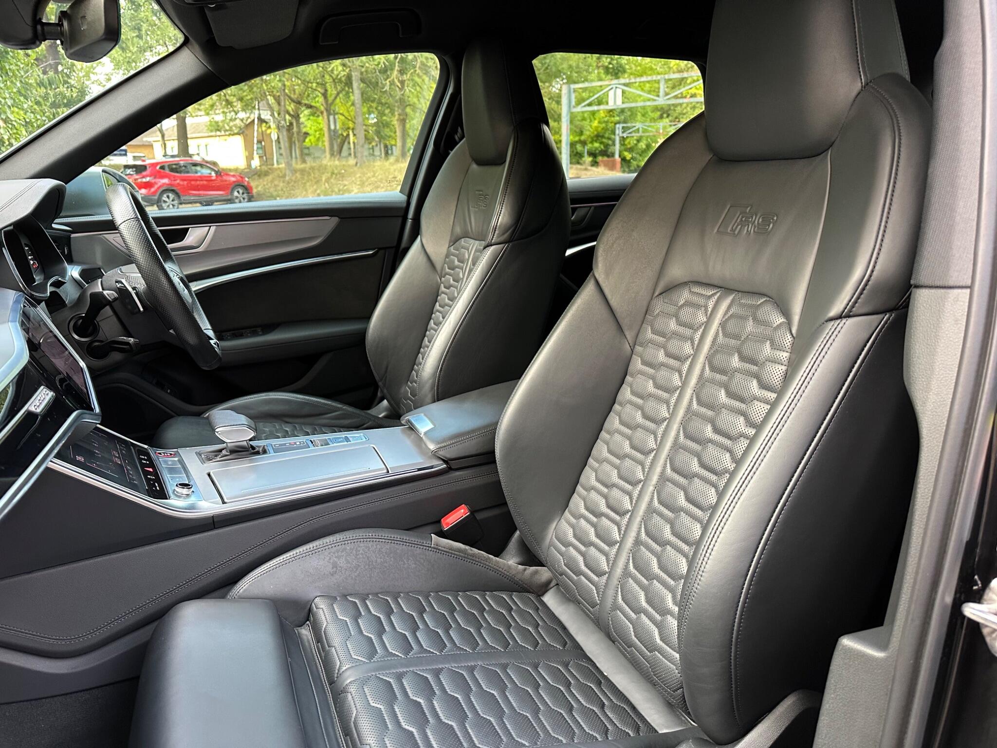 Audi RS6 view 20