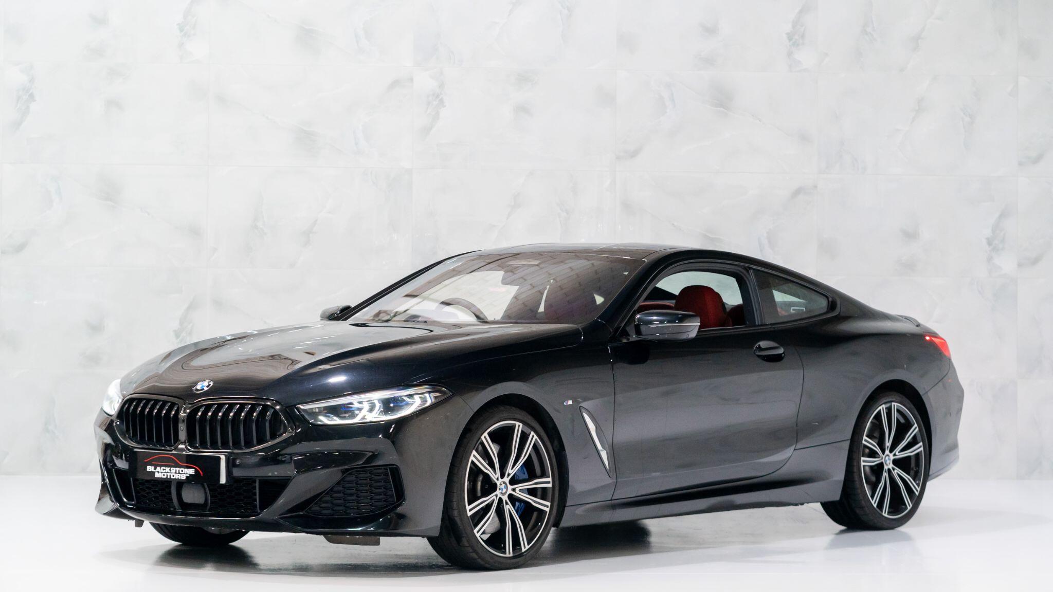 BMW 8 Series view 3