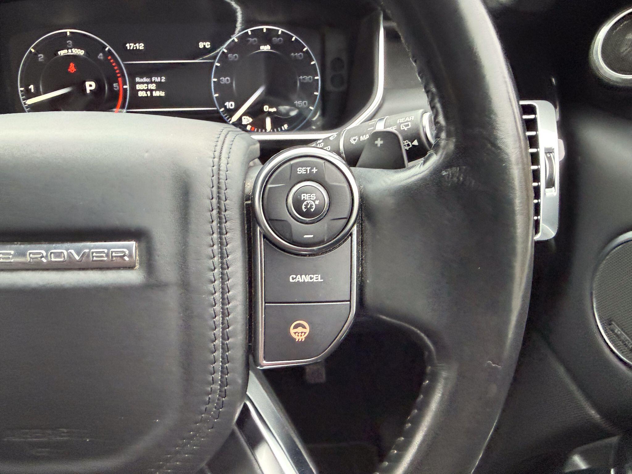 Land Rover Range Rover view 28